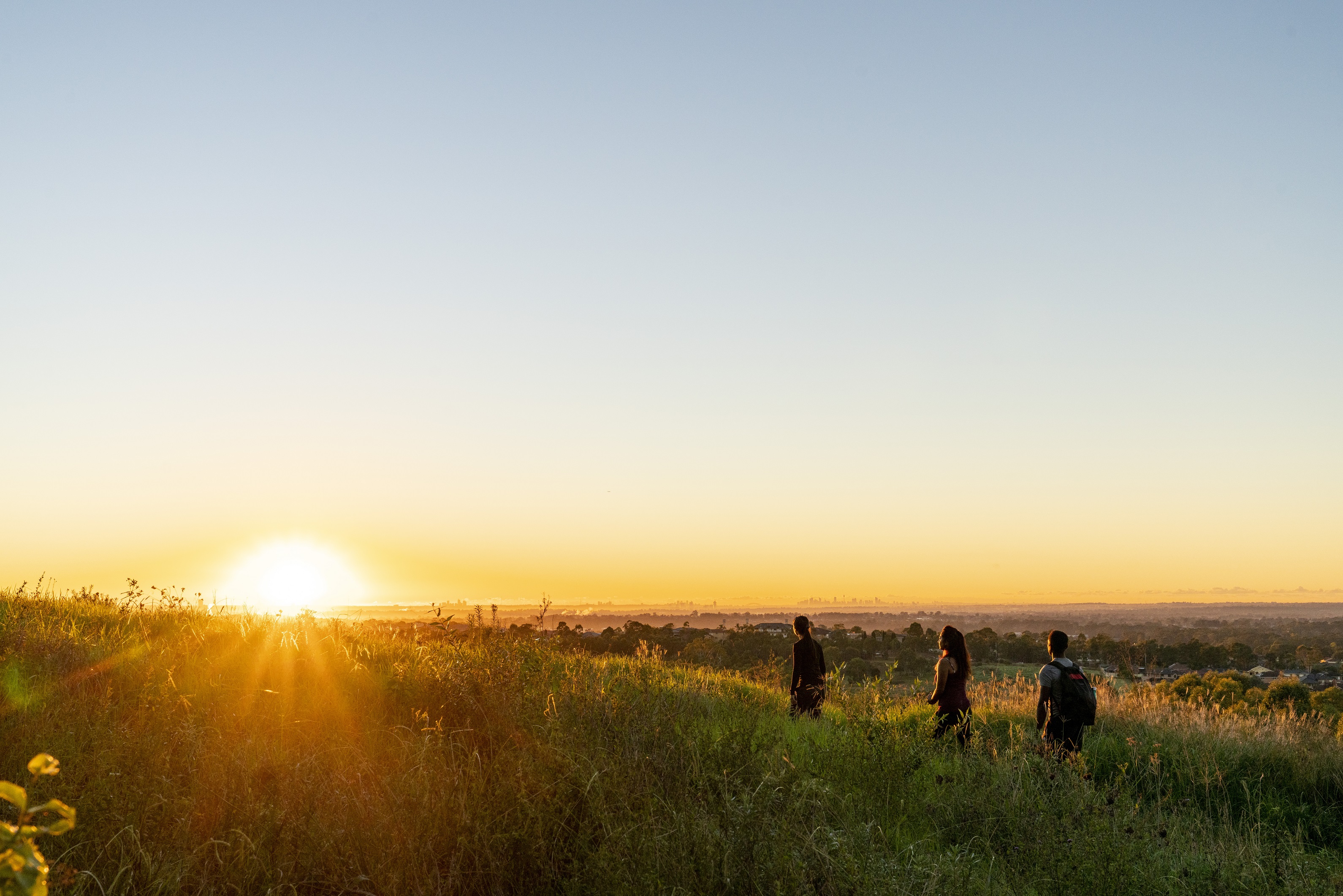 Hiking at sunrise in the Parklands